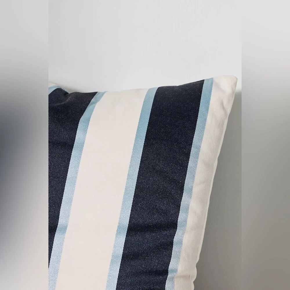 Anthropologie SUTTON COTTON WOVEN PILLOW Style No.  4545G517AA Navy 20
